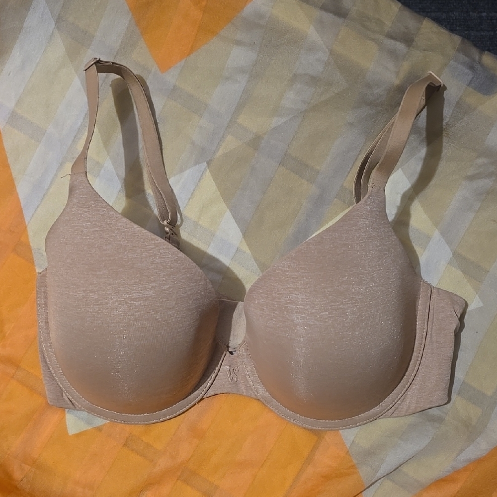 Victoria's Secret 34D